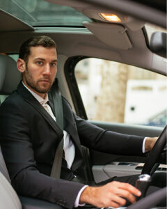 Top 10 Iconic Destinations in Dubai You Can Visit with a Chauffeur-Driven Car